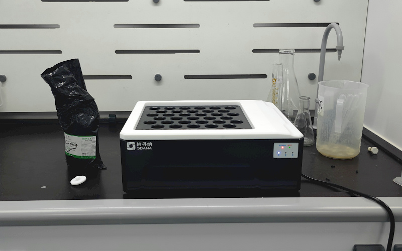 智能石墨消解儀的防腐設(shè)計有哪些？從材質(zhì)到結(jié)構(gòu)的全面防護(hù)