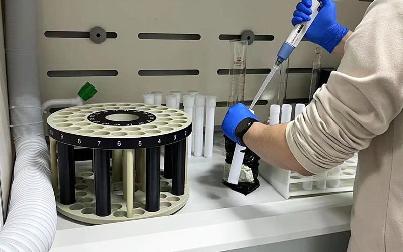 微波消解儀的應(yīng)用領(lǐng)域與核心優(yōu)勢(shì)